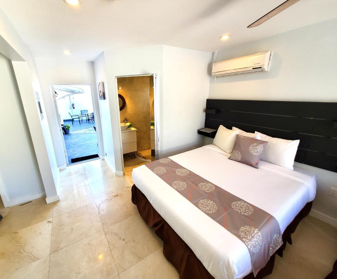 Atlantic Breeze Hotell Hollywood Eksteriør bilde